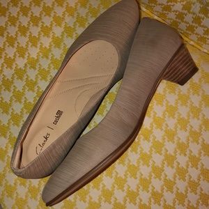 clarks mena bloom pump